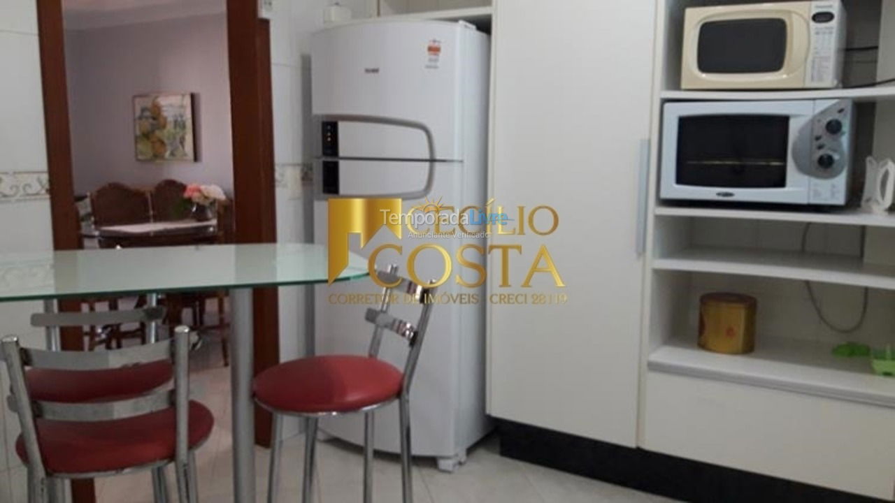 Apartamento para aluguel de temporada em Itapema (Meia Praia)