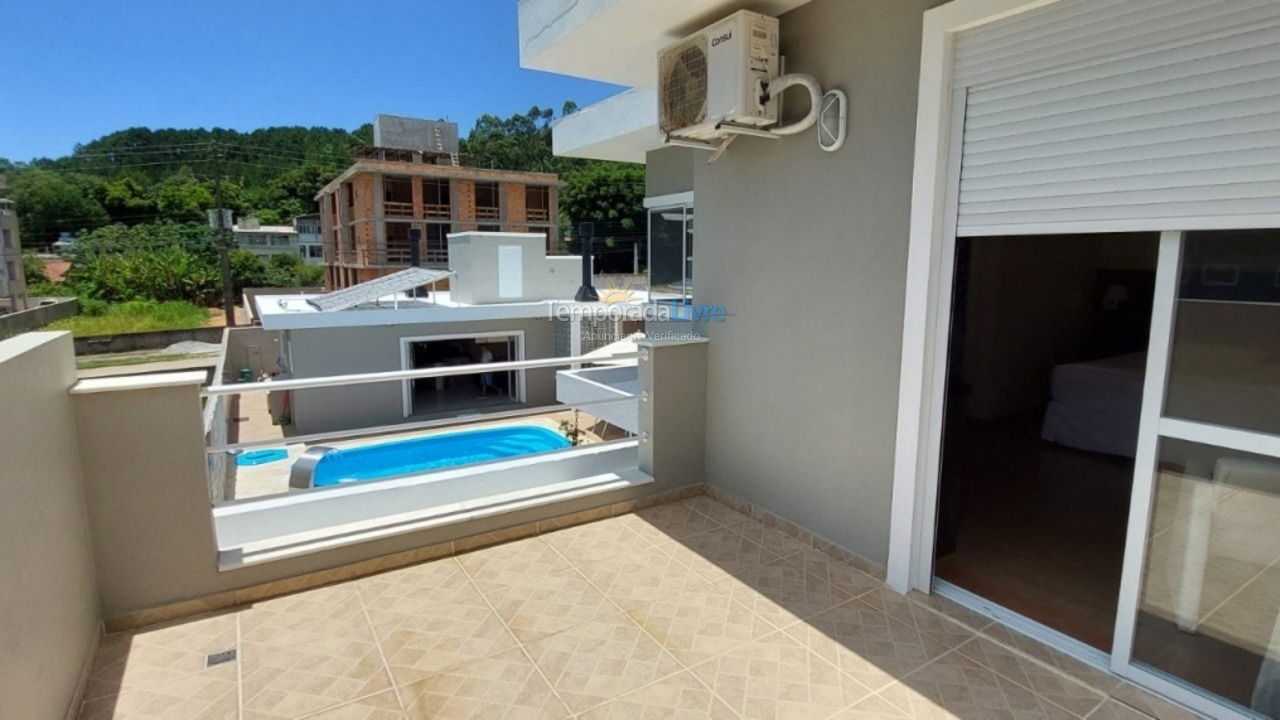 Casa para aluguel de temporada em Florianopolis (Canasvieiras)