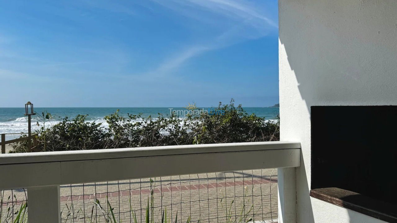 House for vacation rental in Bombinhas (Praia de Bombas)