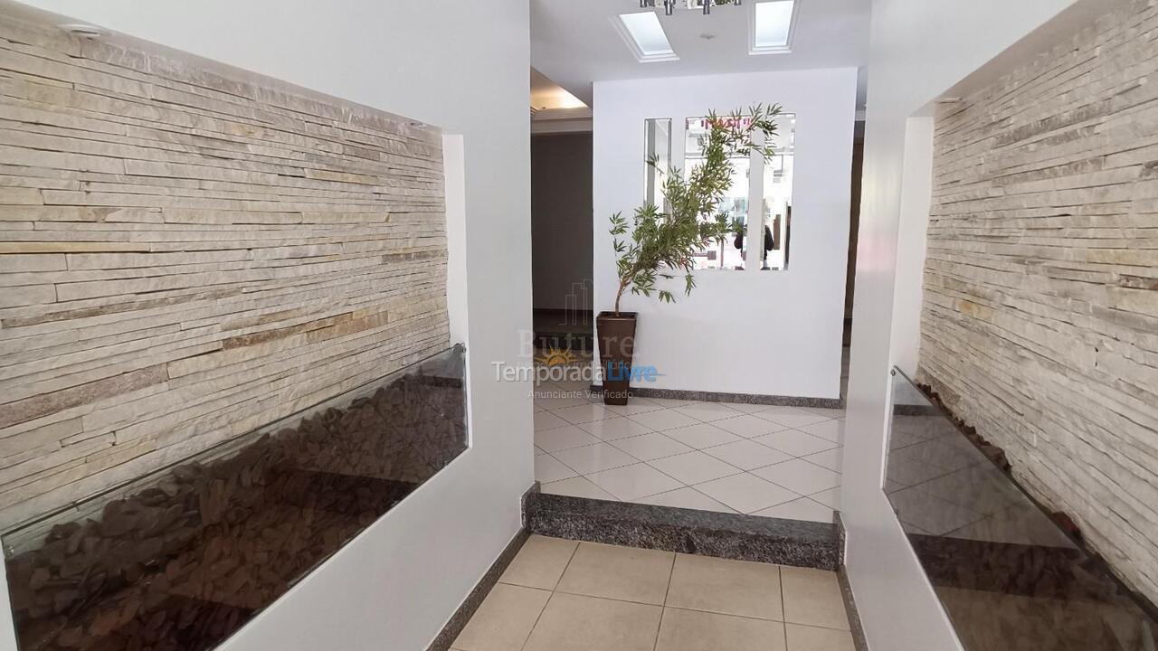 Apartamento para aluguel de temporada em Itapema (Meia Praia)