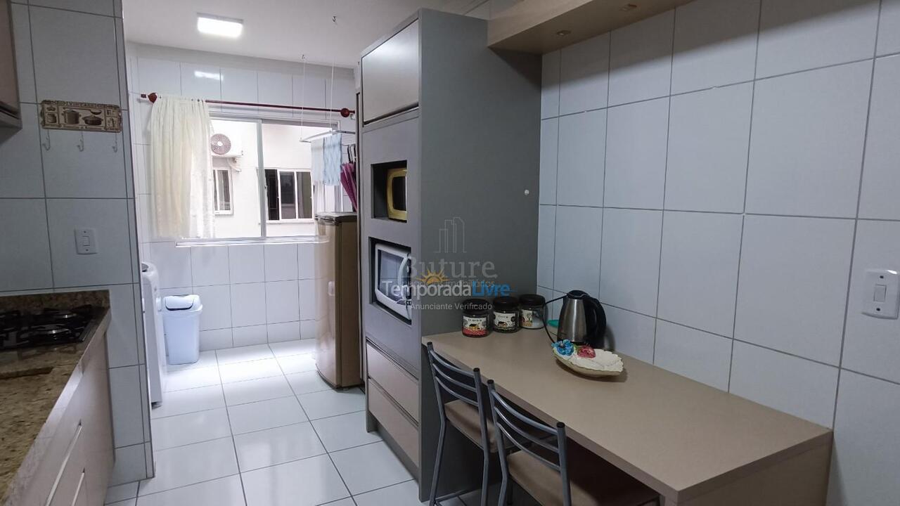 Apartamento para aluguel de temporada em Itapema (Meia Praia)