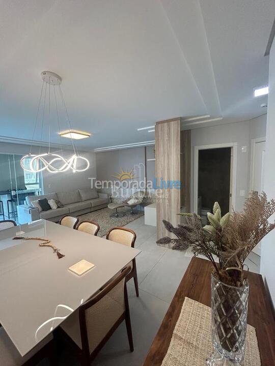 Apartamento para alquiler de vacaciones em Itapema (Meia Praia)
