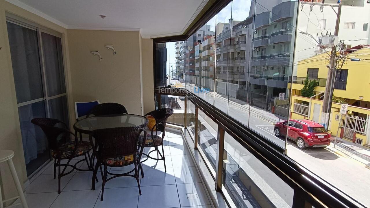 Apartamento para aluguel de temporada em Itapema (Meia Praia)