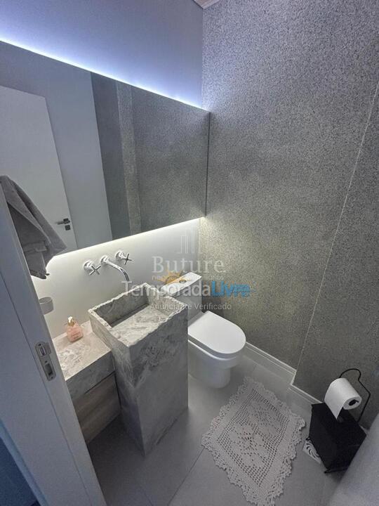 Apartamento para alquiler de vacaciones em Itapema (Meia Praia)