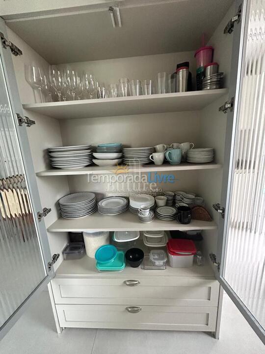 Apartamento para alquiler de vacaciones em Itapema (Meia Praia)