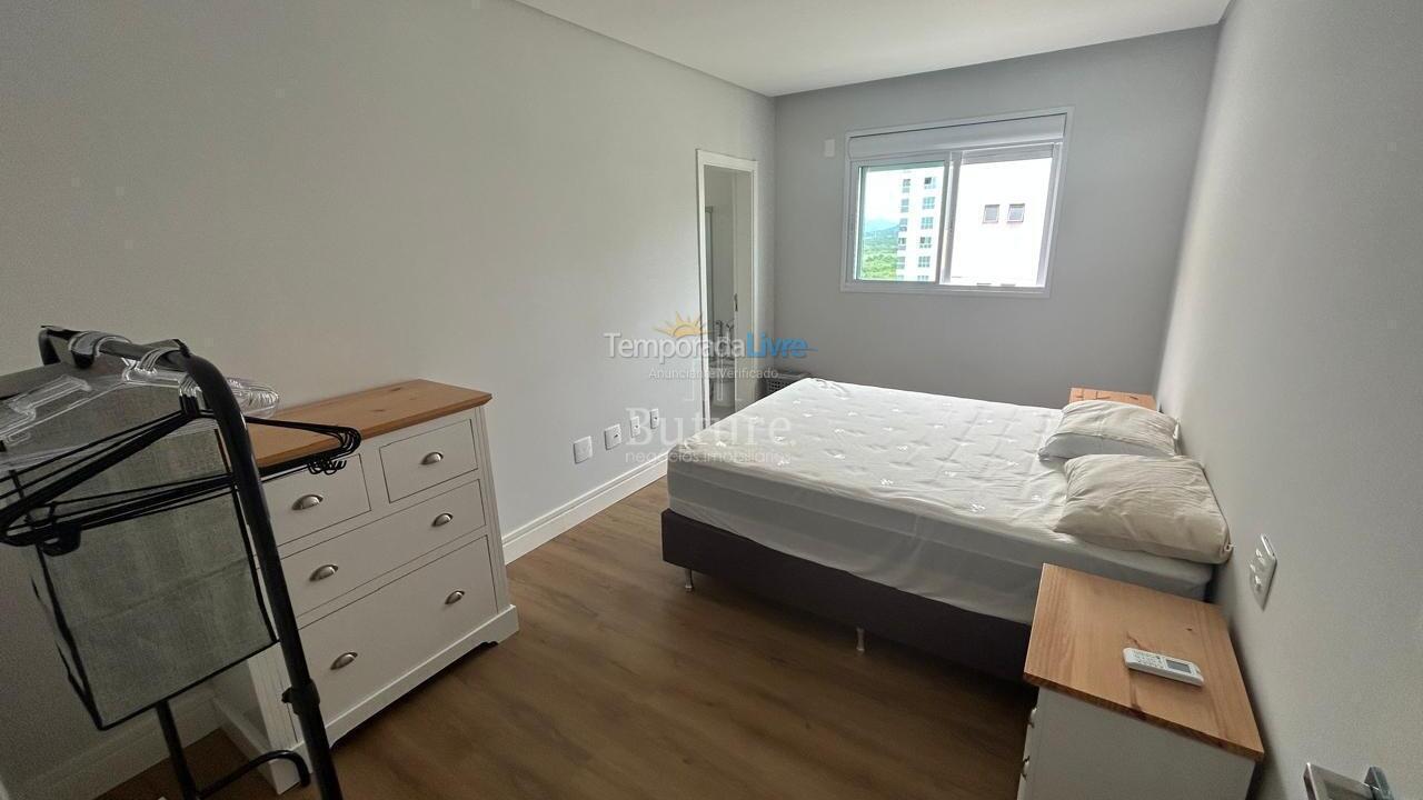 Apartamento para alquiler de vacaciones em Itapema (Meia Praia)