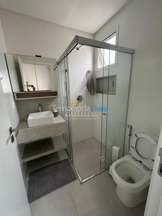 Apartamento para alquiler de vacaciones em Itapema (Meia Praia)