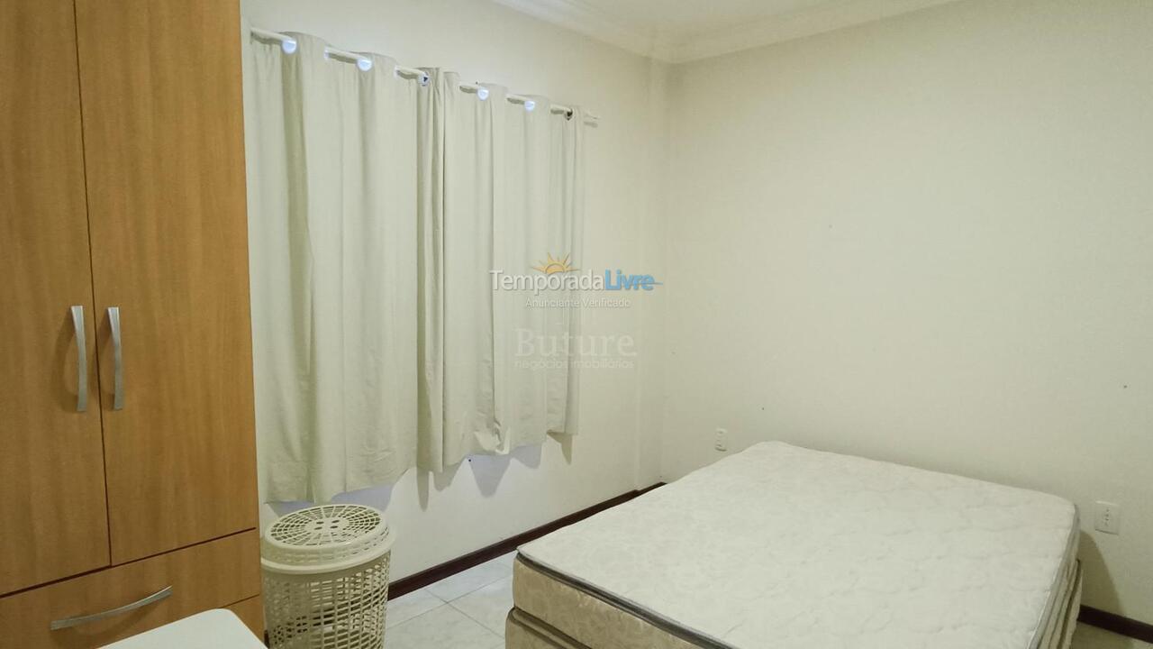 Apartment for vacation rental in Itapema (Meia Praia)