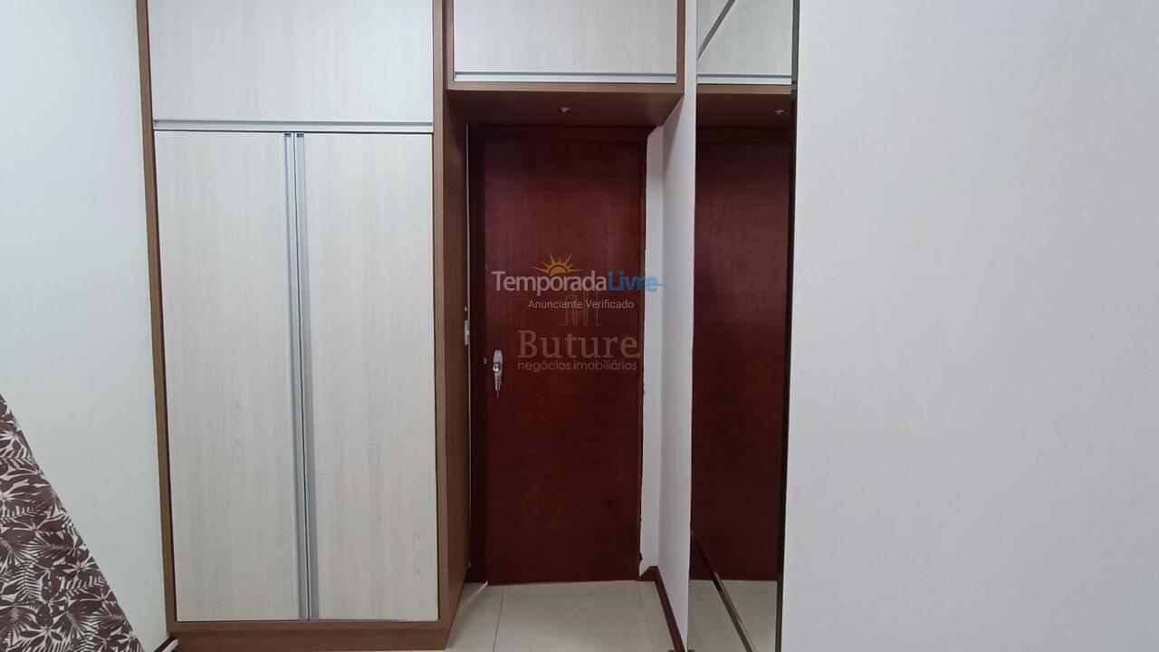 Apartamento para alquiler de vacaciones em Itapema (Meia Praia)
