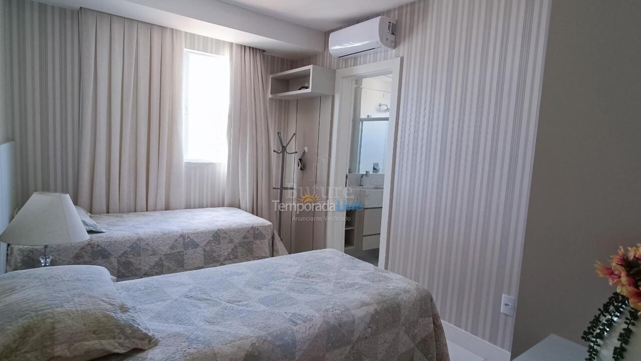 Apartment for vacation rental in Itapema (Meia Praia)