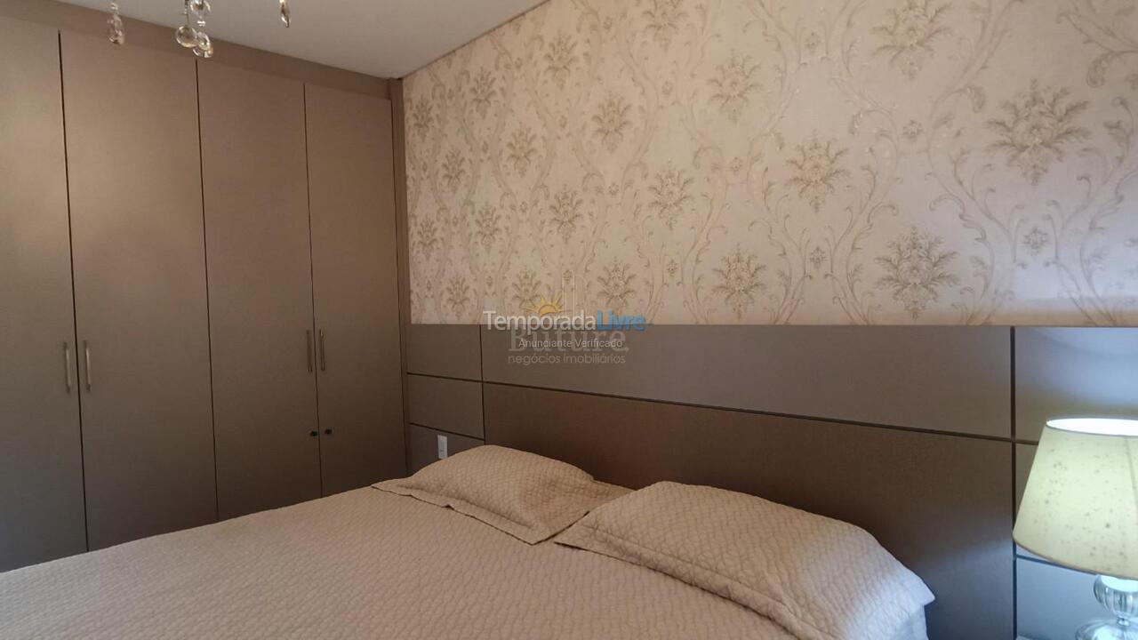 Apartment for vacation rental in Itapema (Meia Praia)