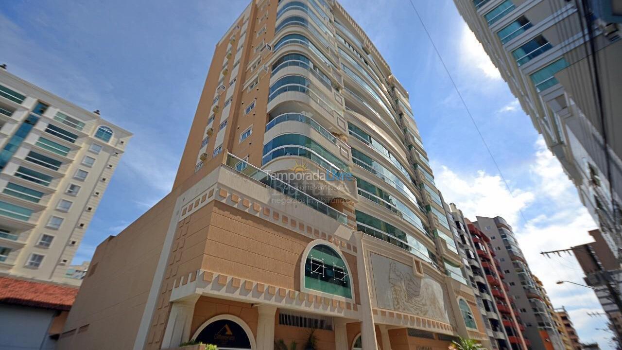Apartamento para aluguel de temporada em Itapema (Meia Praia)