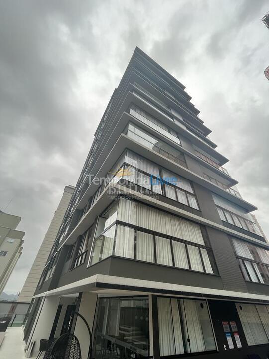 Apartamento para aluguel de temporada em Itapema (Meia Praia)