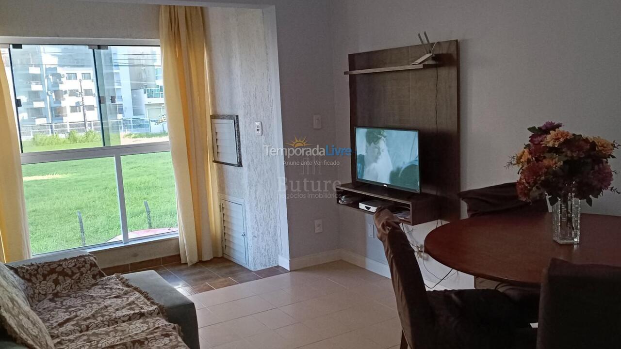 Apartamento para aluguel de temporada em Itapema (Meia Praia)
