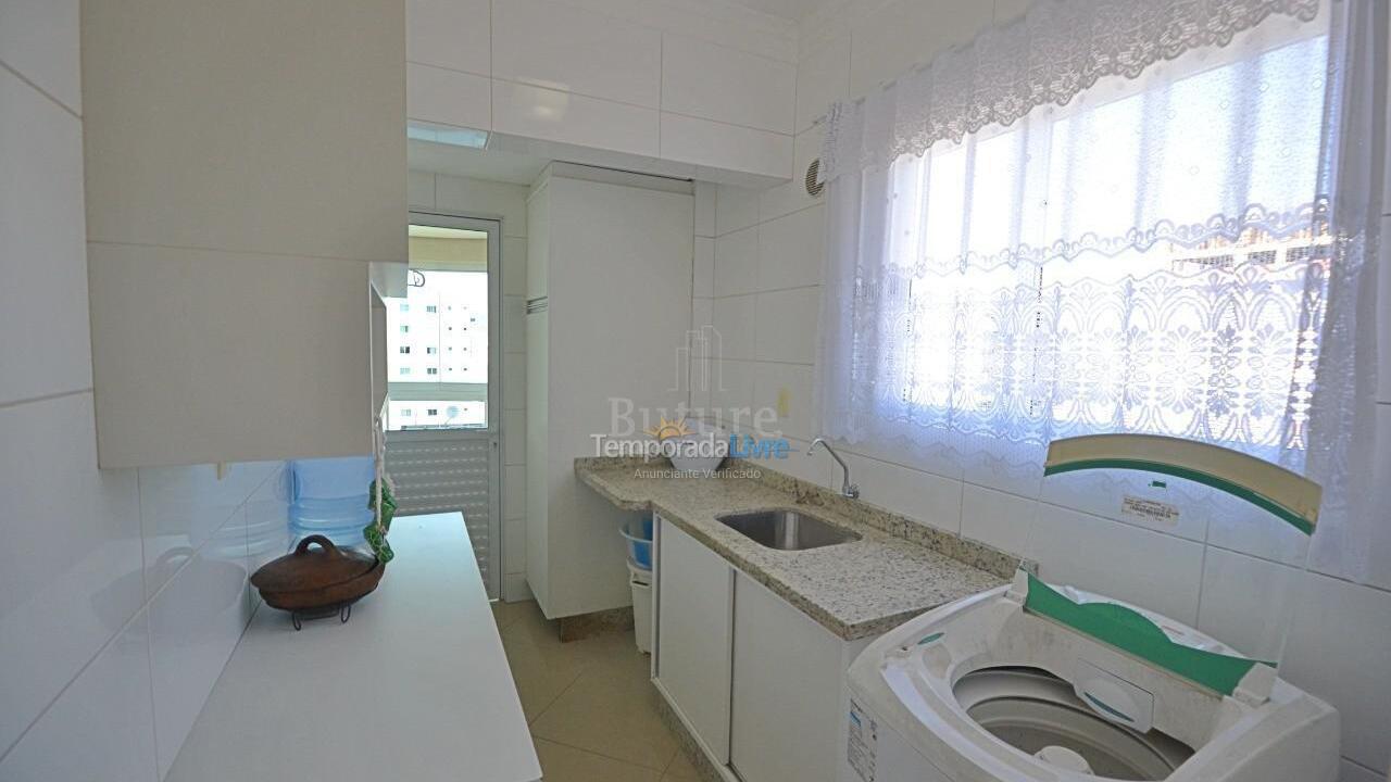 Apartamento para aluguel de temporada em Itapema (Meia Praia)