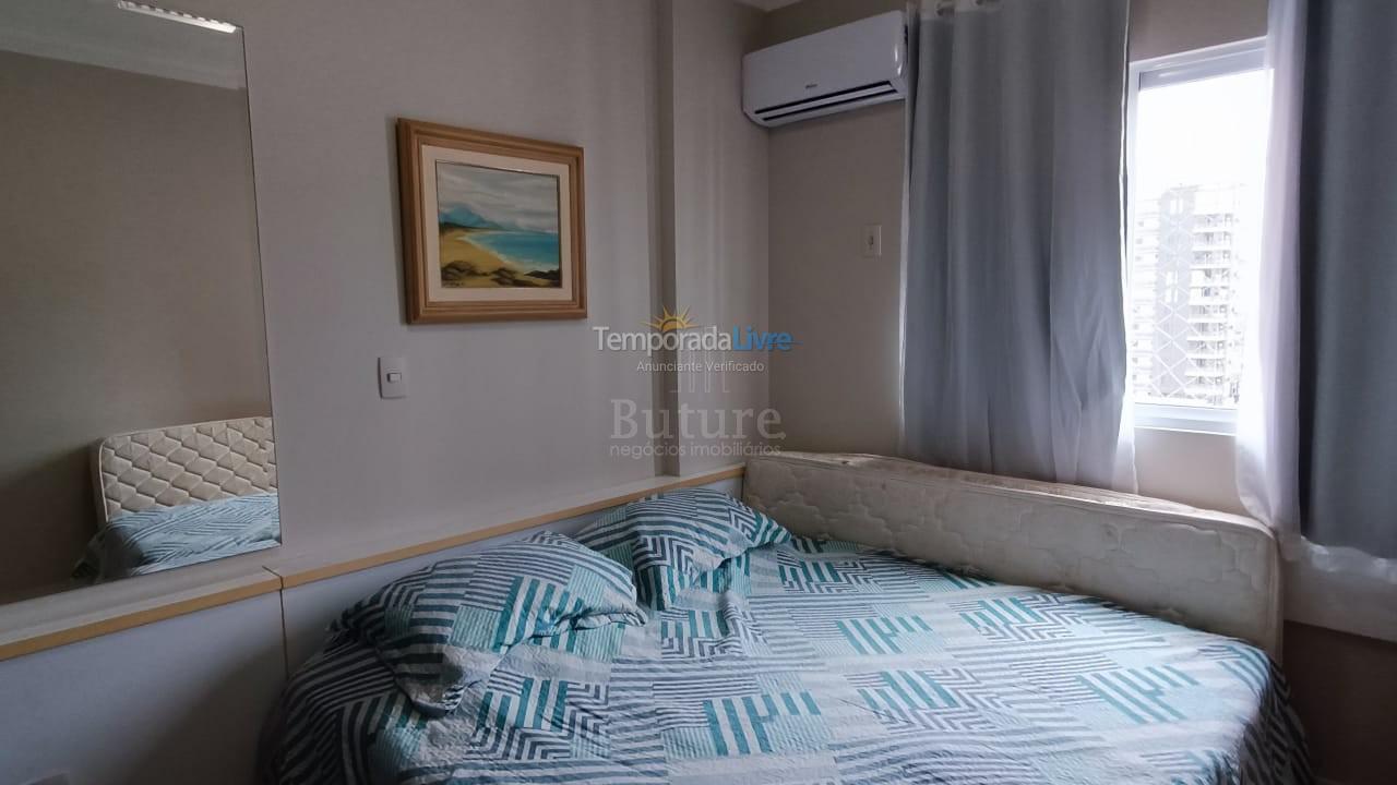 Apartamento para aluguel de temporada em Itapema (Meia Praia)