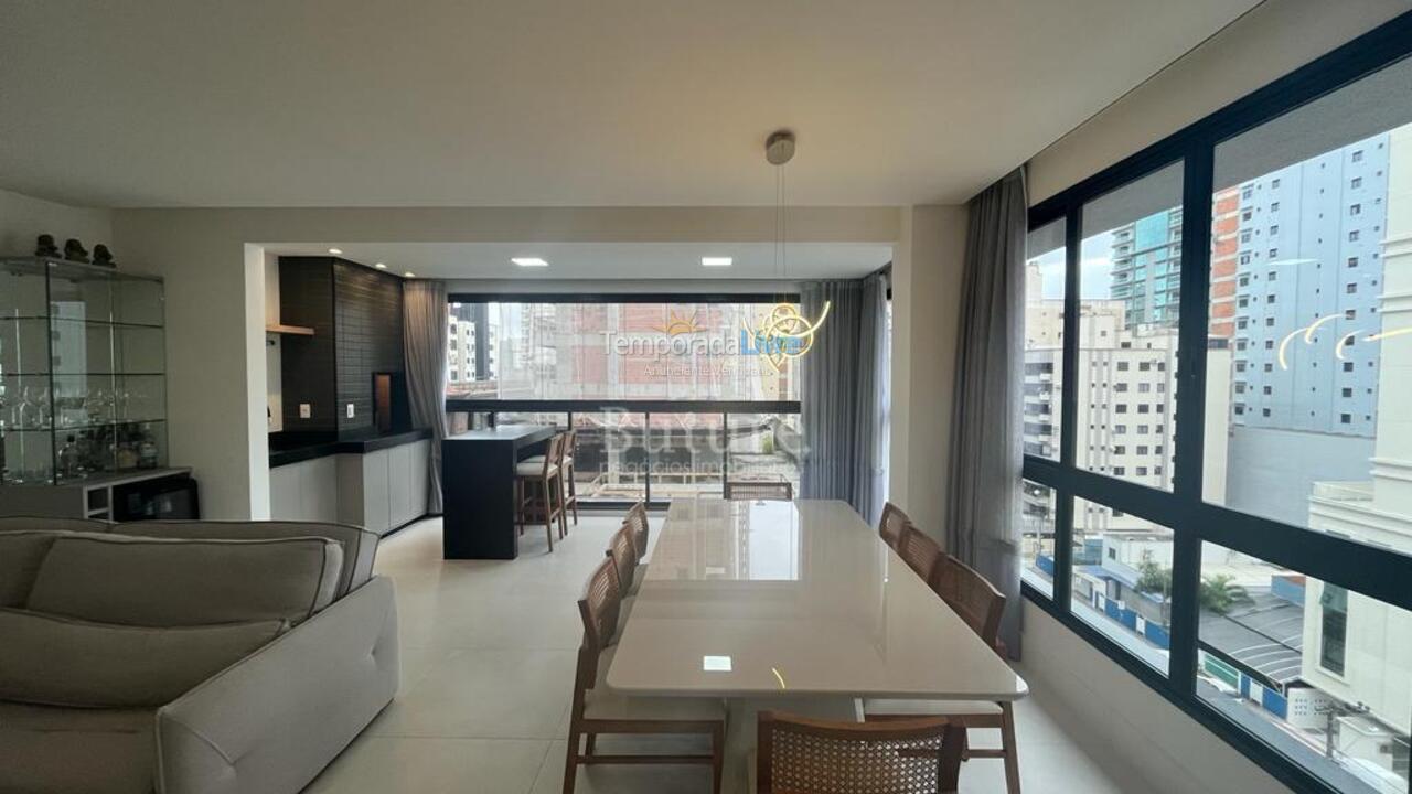 Apartamento para aluguel de temporada em Itapema (Meia Praia)