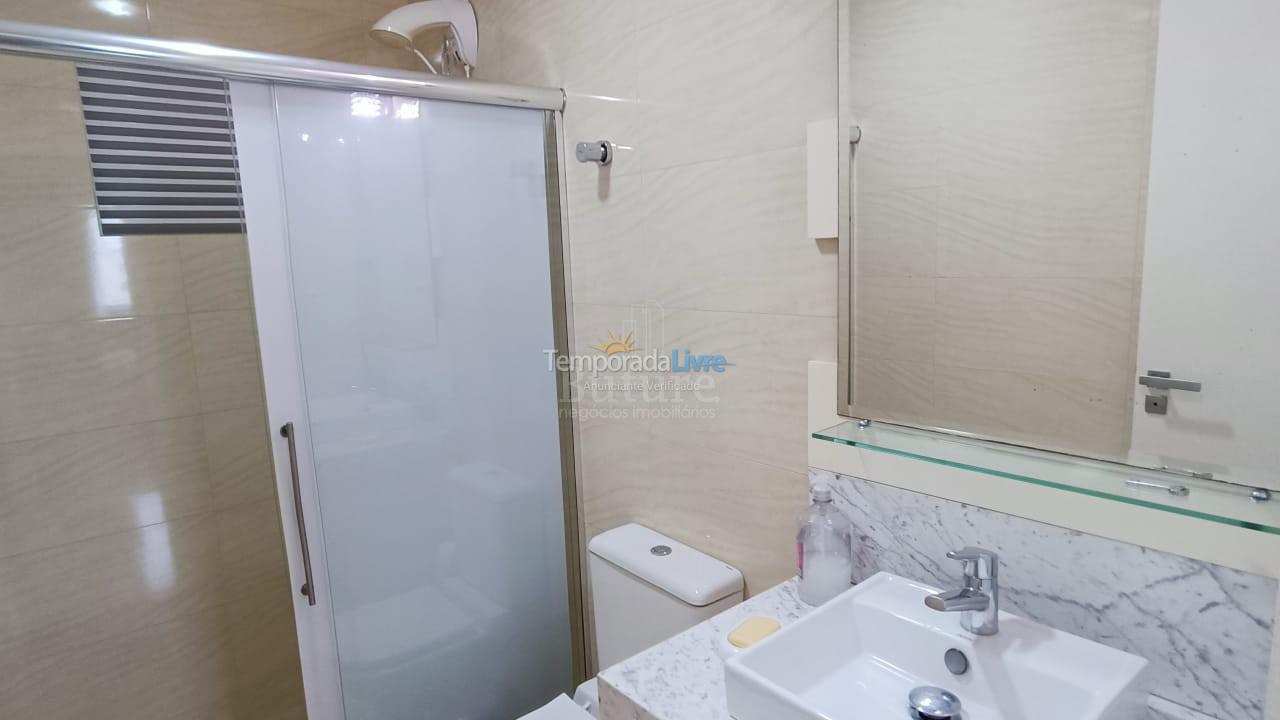 Apartamento para aluguel de temporada em Itapema (Meia Praia)