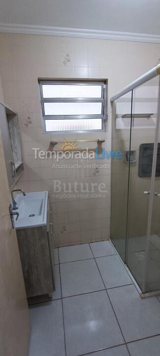 Apartamento para aluguel de temporada em Itapema (Meia Praia)