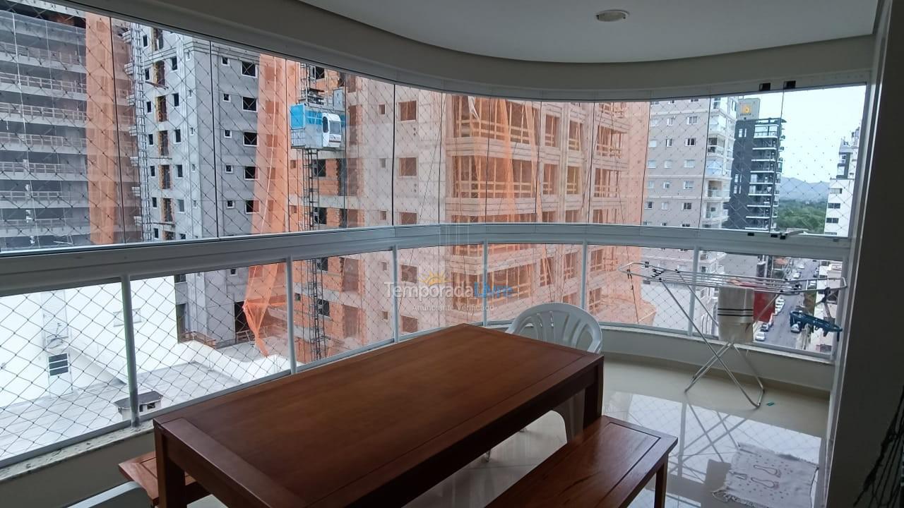 Apartamento para aluguel de temporada em Itapema (Meia Praia)
