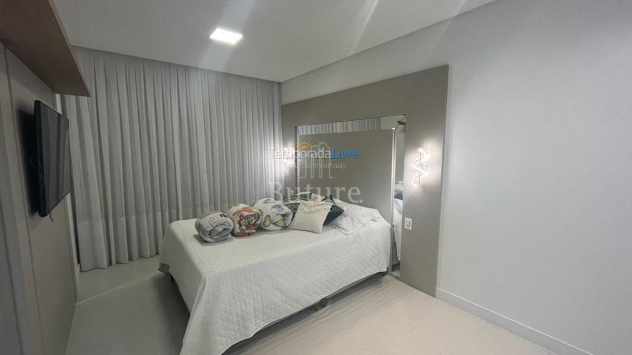 Apartamento para aluguel de temporada em Itapema (Meia Praia)