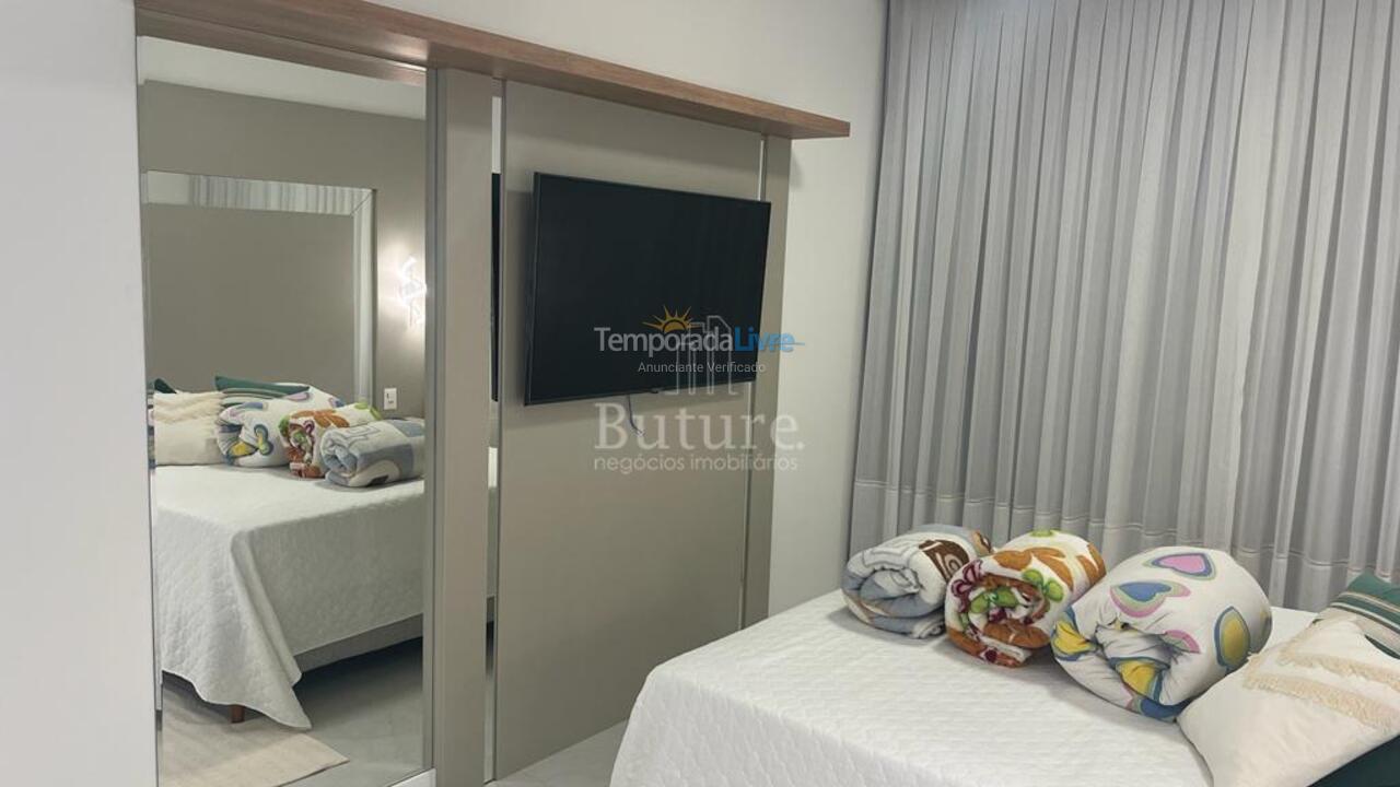 Apartamento para aluguel de temporada em Itapema (Meia Praia)