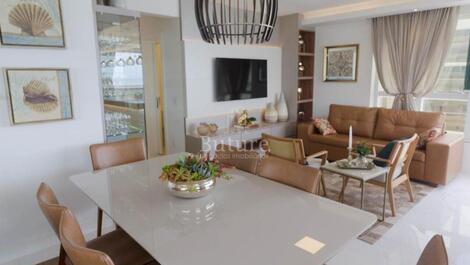 HERMOSO APARTAMENTO DE 4 SUITES EN LA CUADRA DEL MAR!!!