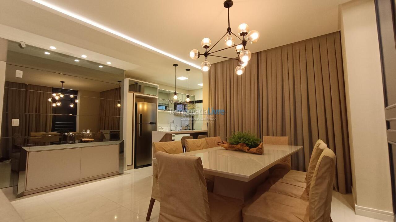 Apartment for vacation rental in Itapema (Meia Praia)