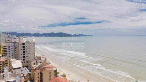 HERMOSO APARTAMENTO DE 4 SUITES EN LA CUADRA DEL MAR!!!