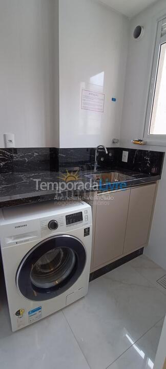 Apartamento para aluguel de temporada em Itapema (Meia Praia)