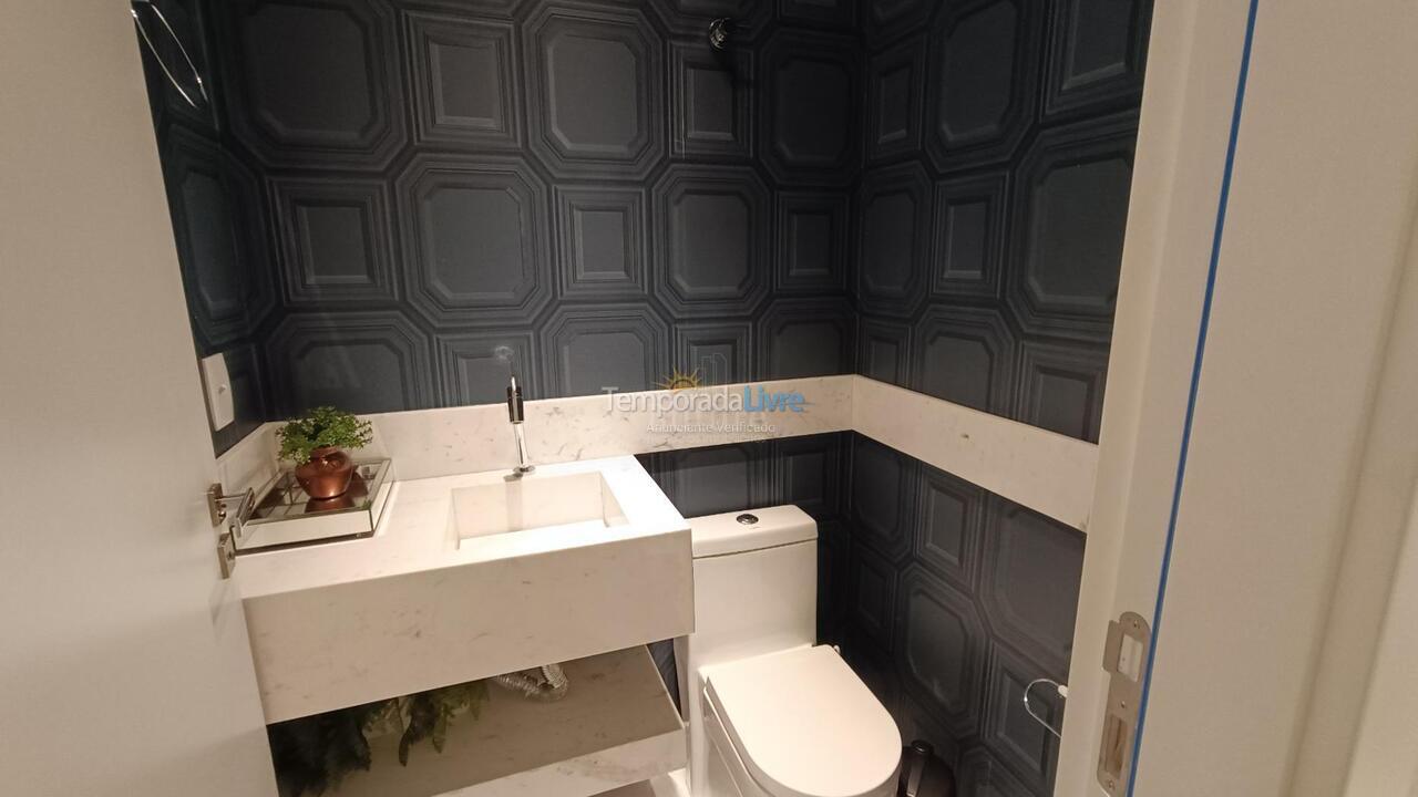 Apartment for vacation rental in Itapema (Meia Praia)