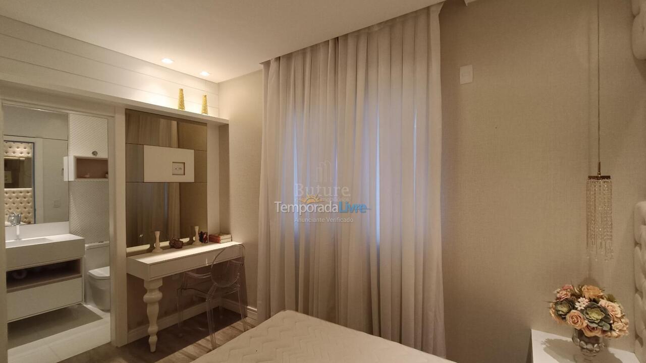 Apartment for vacation rental in Itapema (Meia Praia)