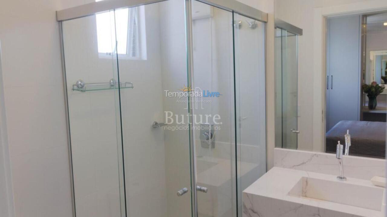 Apartamento para alquiler de vacaciones em Itapema (Meia Praia)