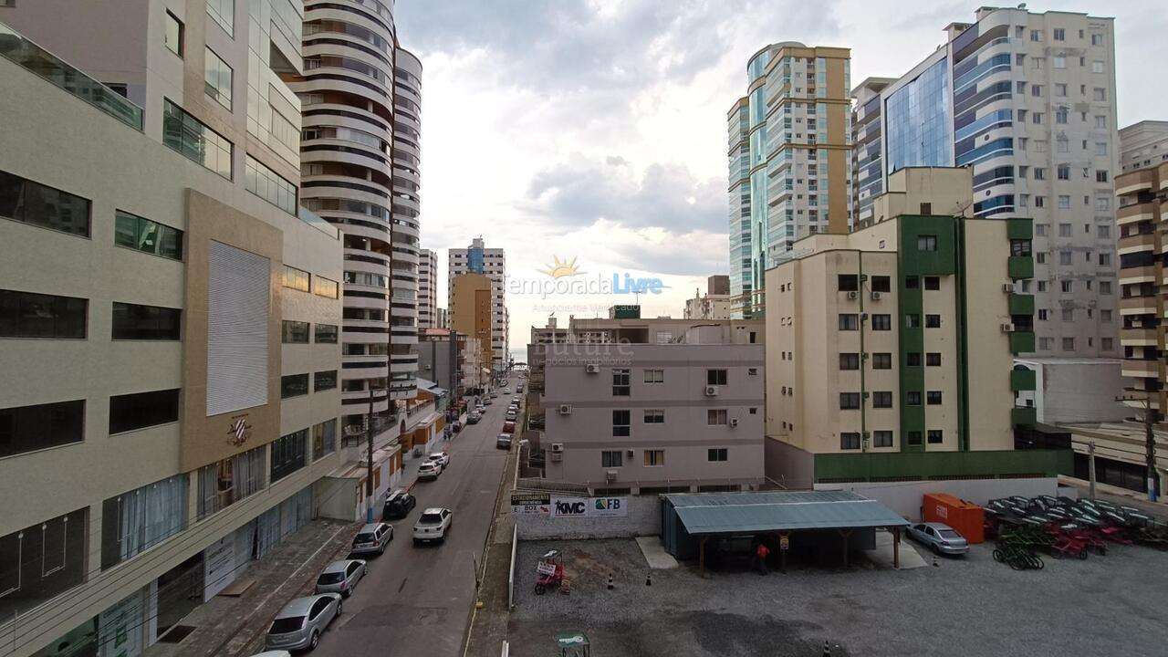 Apartment for vacation rental in Itapema (Meia Praia)
