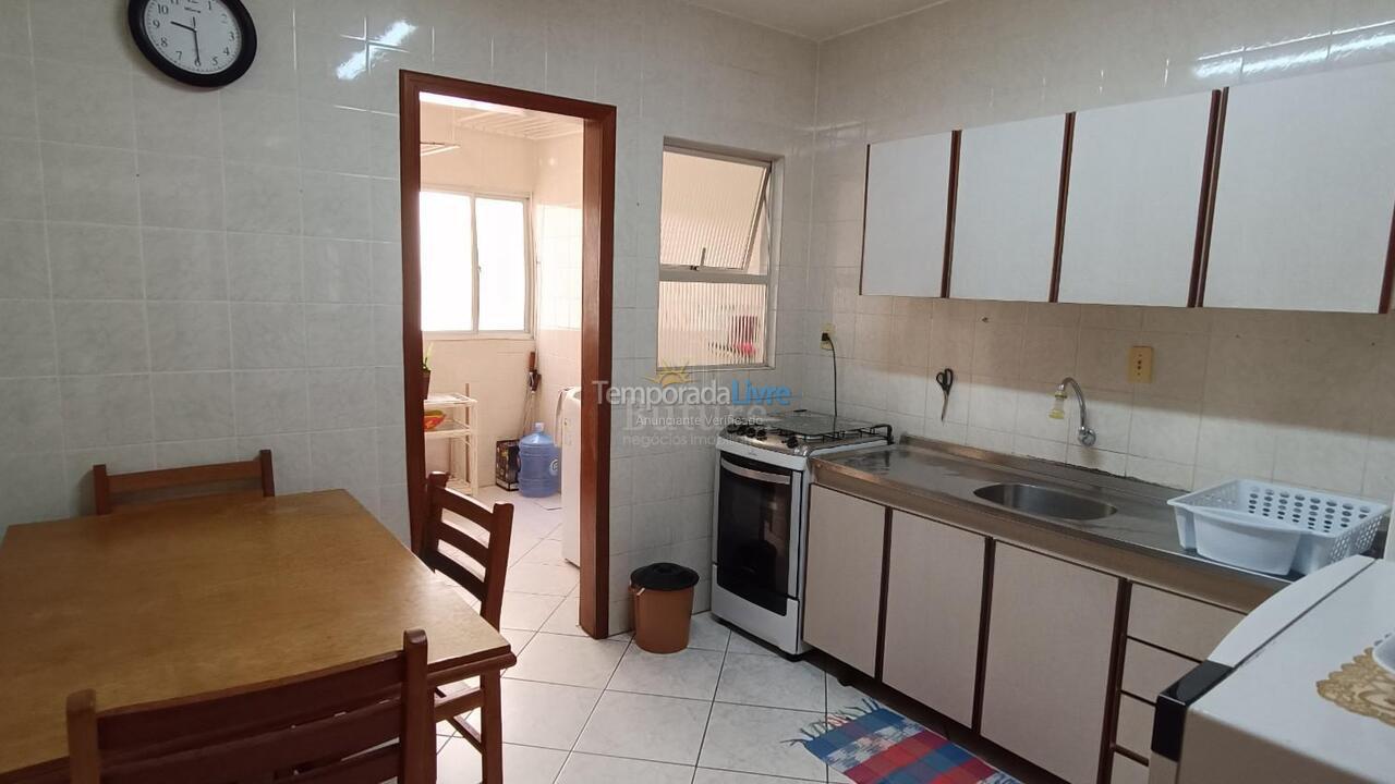 Apartamento para aluguel de temporada em Itapema (Meia Praia)