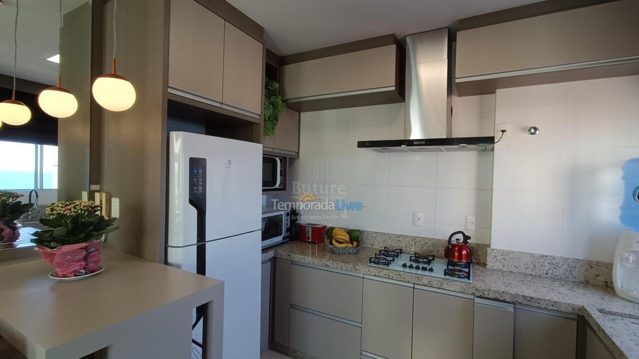 Apartamento para aluguel de temporada em Itapema (Meia Praia)