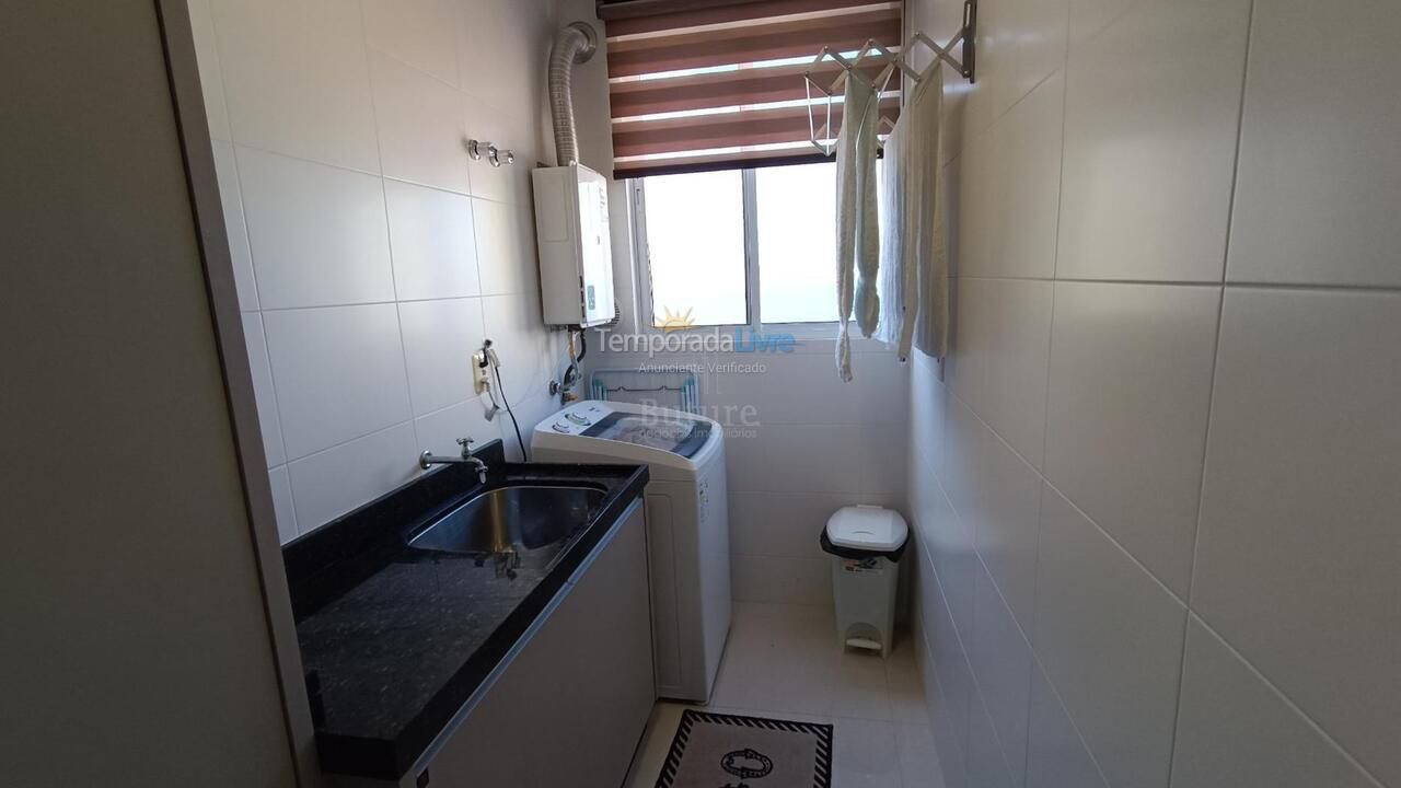 Apartamento para aluguel de temporada em Itapema (Meia Praia)