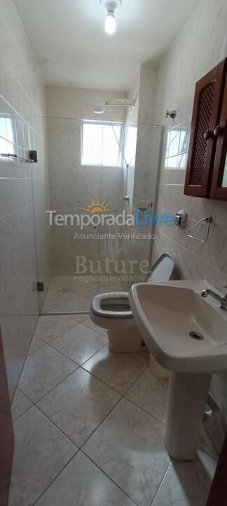 Apartamento para aluguel de temporada em Itapema (Meia Praia)