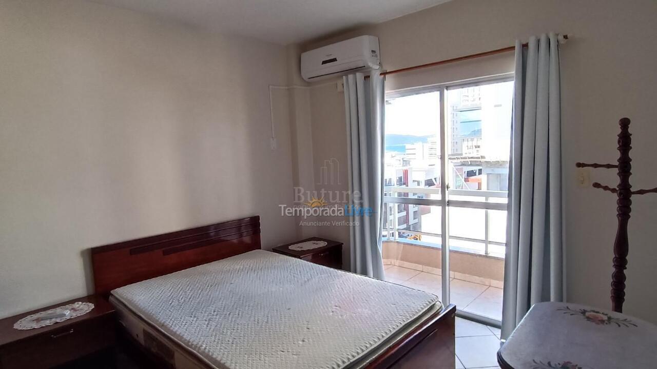Apartamento para aluguel de temporada em Itapema (Meia Praia)
