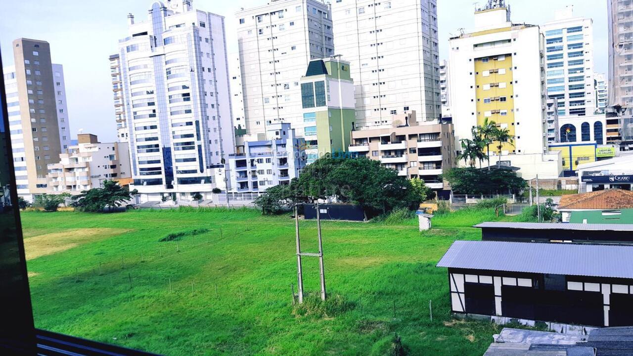 Apartamento para alquiler de vacaciones em Itapema (Meia Praia)