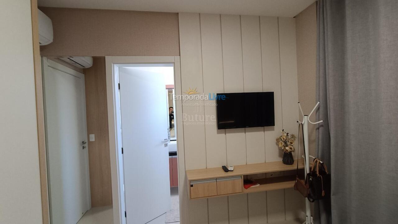 Apartamento para aluguel de temporada em Itapema (Meia Praia)