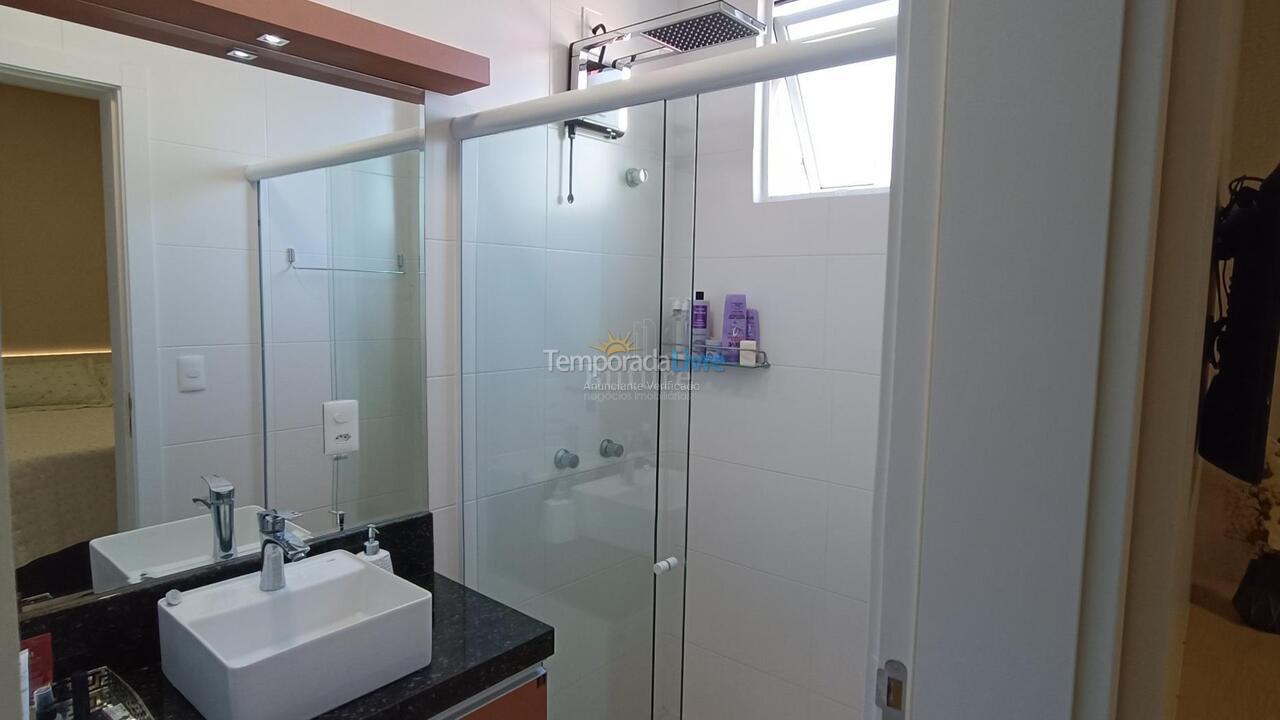 Apartamento para aluguel de temporada em Itapema (Meia Praia)