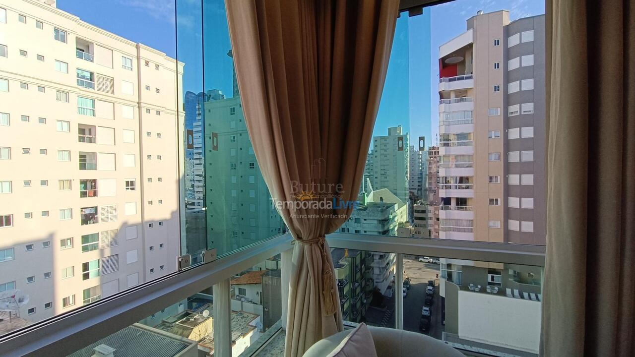 Apartamento para aluguel de temporada em Itapema (Meia Praia)