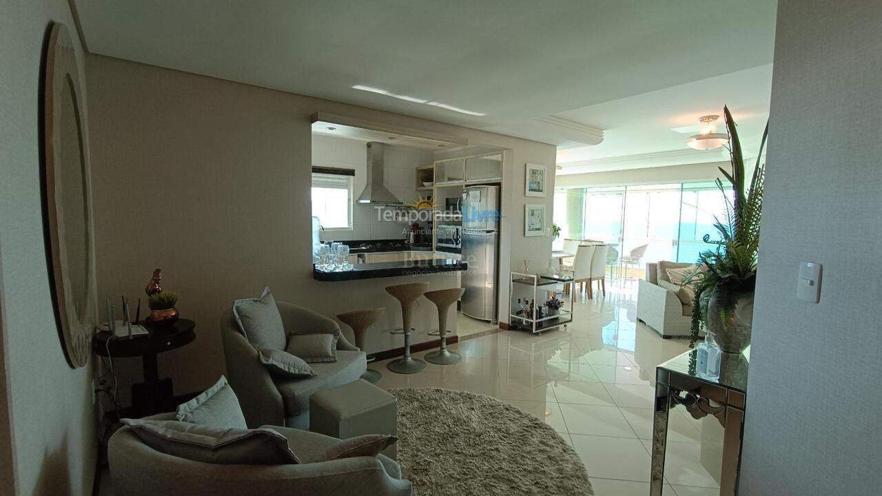 Apartamento para aluguel de temporada em Itapema (Meia Praia)