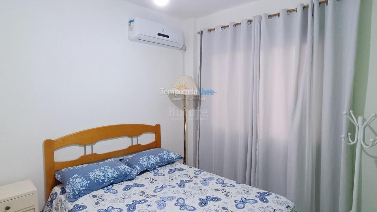 Apartamento para aluguel de temporada em Itapema (Meia Praia)