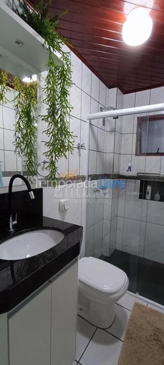 Apartamento para aluguel de temporada em Itapema (Meia Praia)