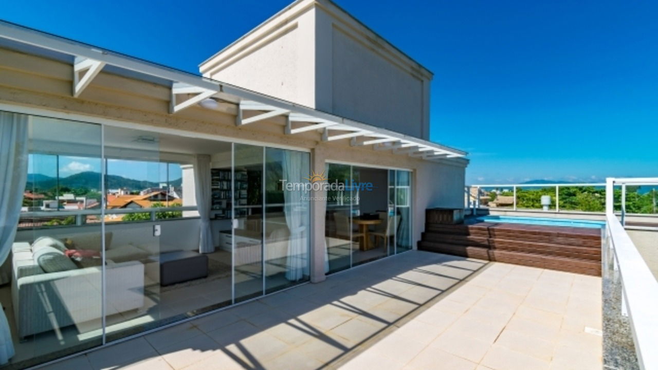 Casa para aluguel de temporada em Florianópolis (Praia da Daniela)