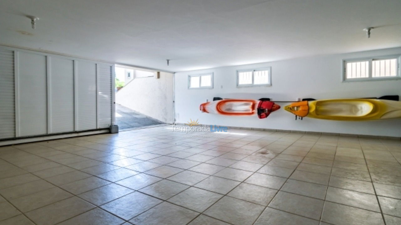 Casa para aluguel de temporada em Florianópolis (Praia da Daniela)
