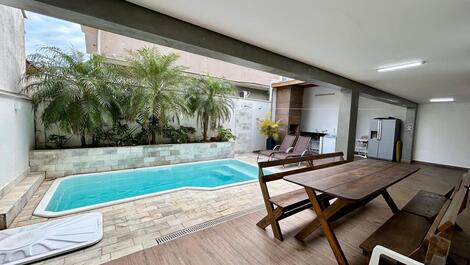 Casa para alugar em São Francisco do Sul - Enseada