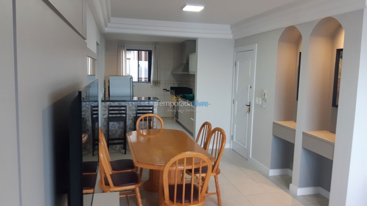 Apartamento para aluguel de temporada em Itapema (Centro)